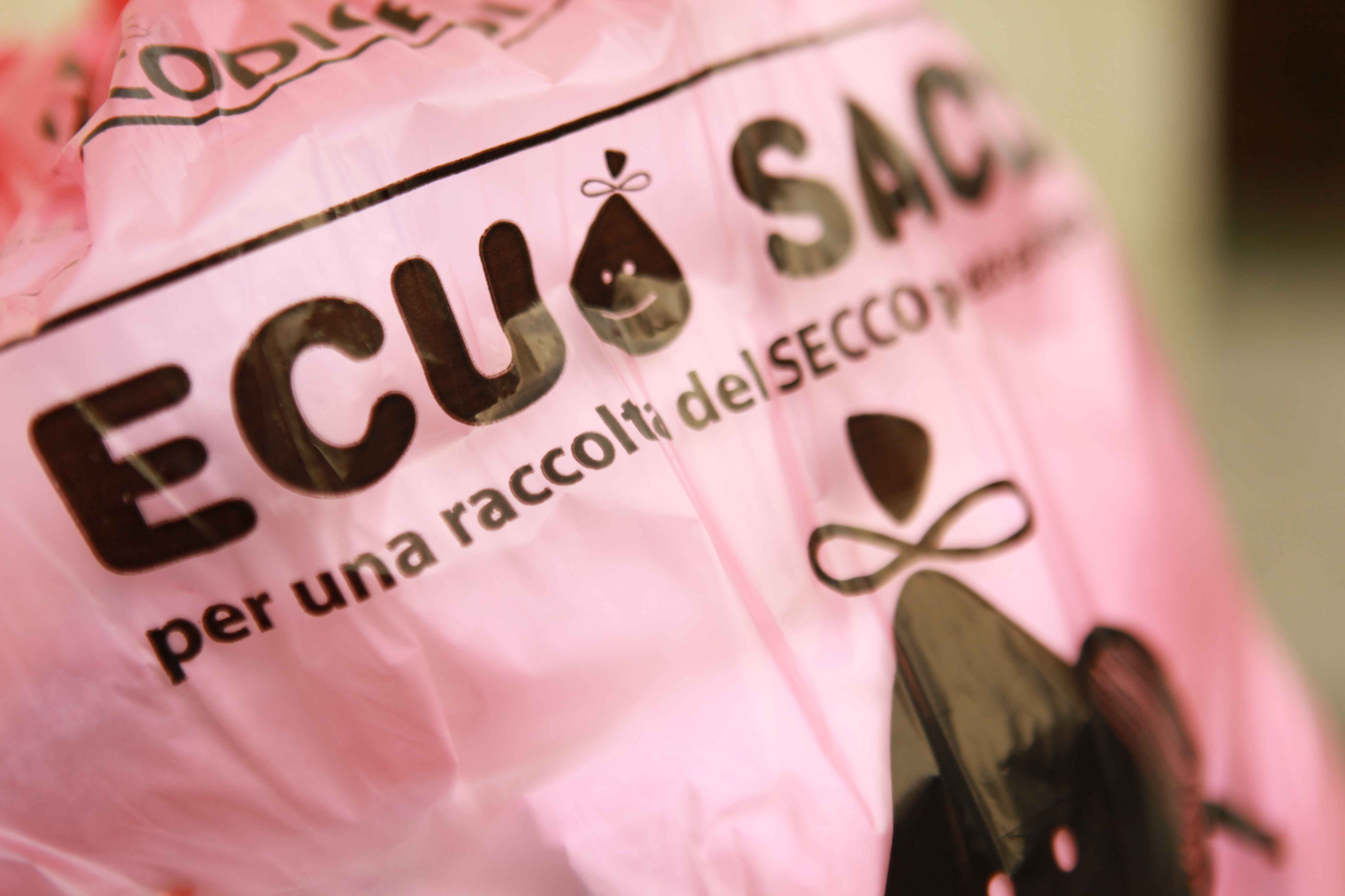 Distribuzione aggiuntiva dei sacchi per la raccolta differenziata